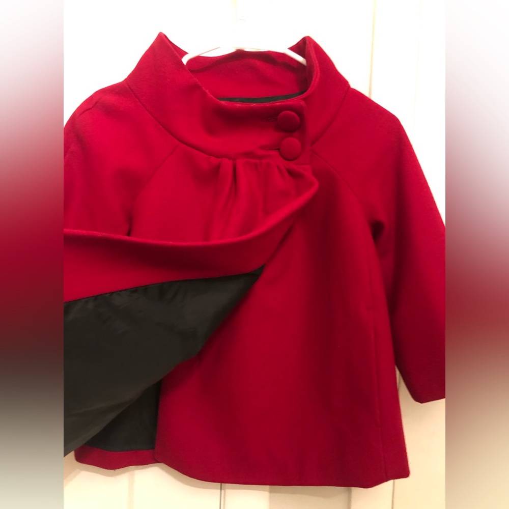 Red wool short coat/cape.